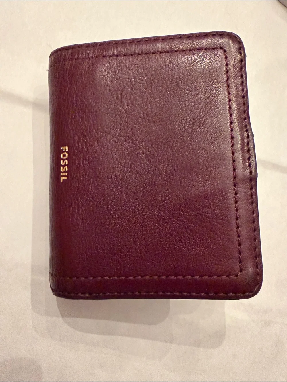 Fossil Maroon compact Leather Wallet